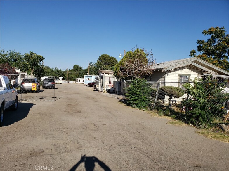 922 S Union Ave, Bakersfield, CA for sale - Building Photo - Image 2 of 7