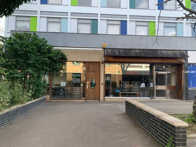 The High, Harlow to rent - Building Photo - Image 2 of 3