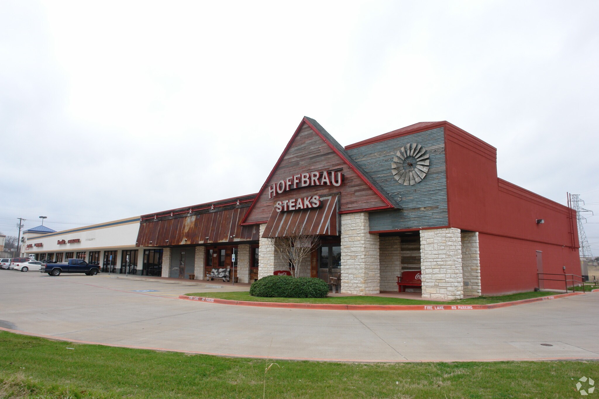 4613 Denton Hwy, Haltom City, TX to rent Building Photo- Image 1 of 15