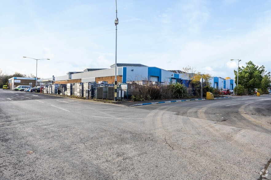 Stephenson Rd, Washington to rent - Building Photo - Image 3 of 6