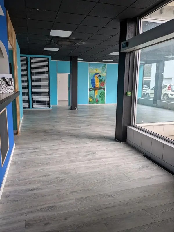 Location Bureaux 192 m² - Photo 1