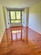 Office in Alcorcón, Madrid to rent Interior Photo- Image 1 of 8