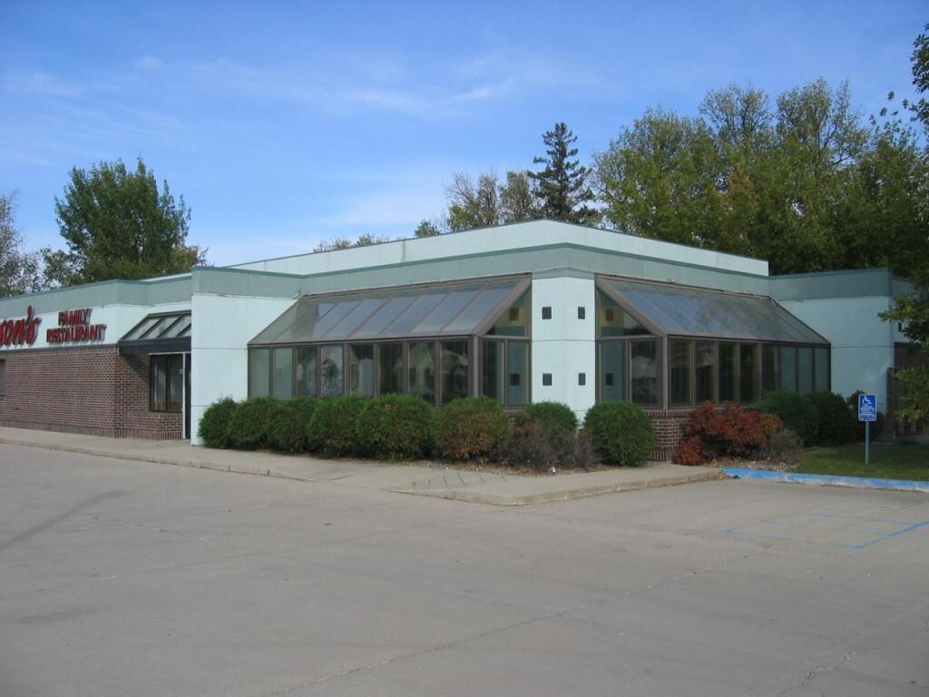 300 3rd Ave NE, East Grand Forks 56721 UK