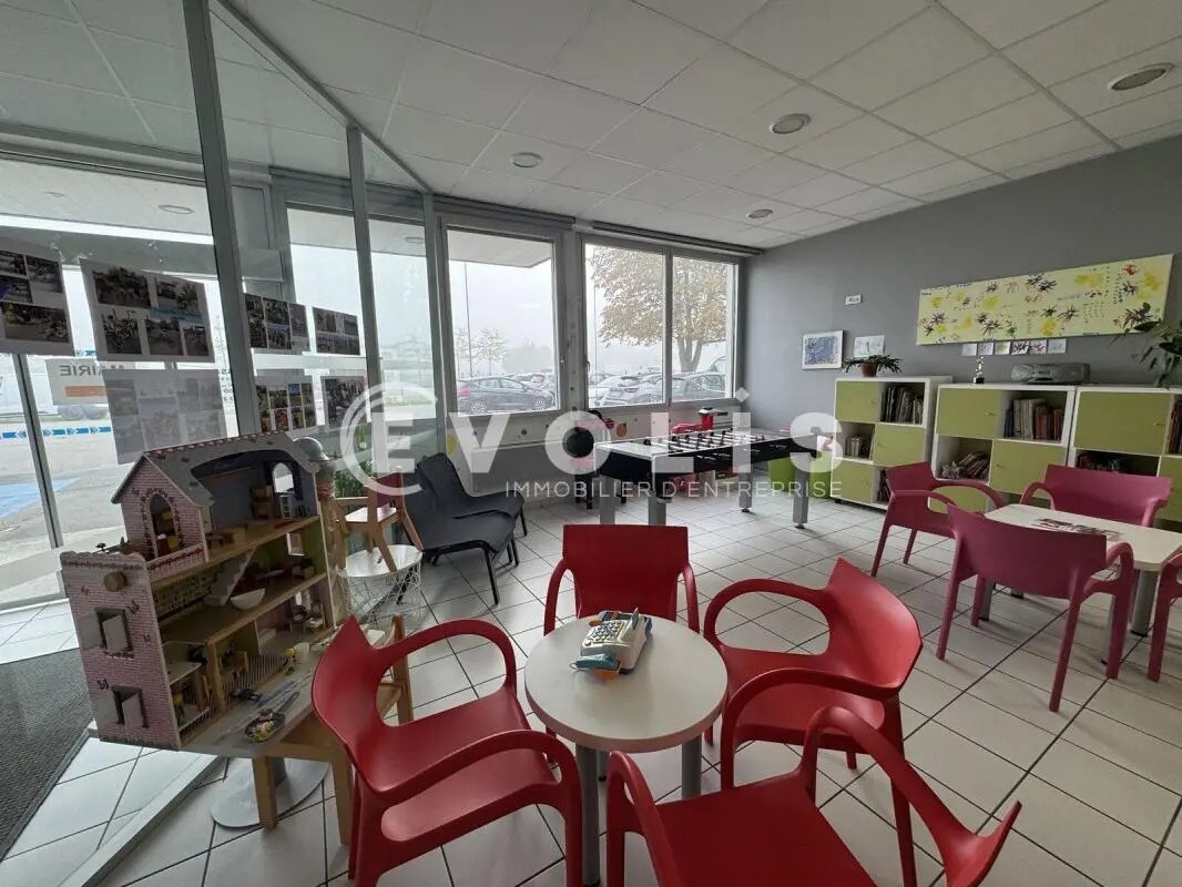 Office in Amiens to rent Building Photo- Image 1 of 6