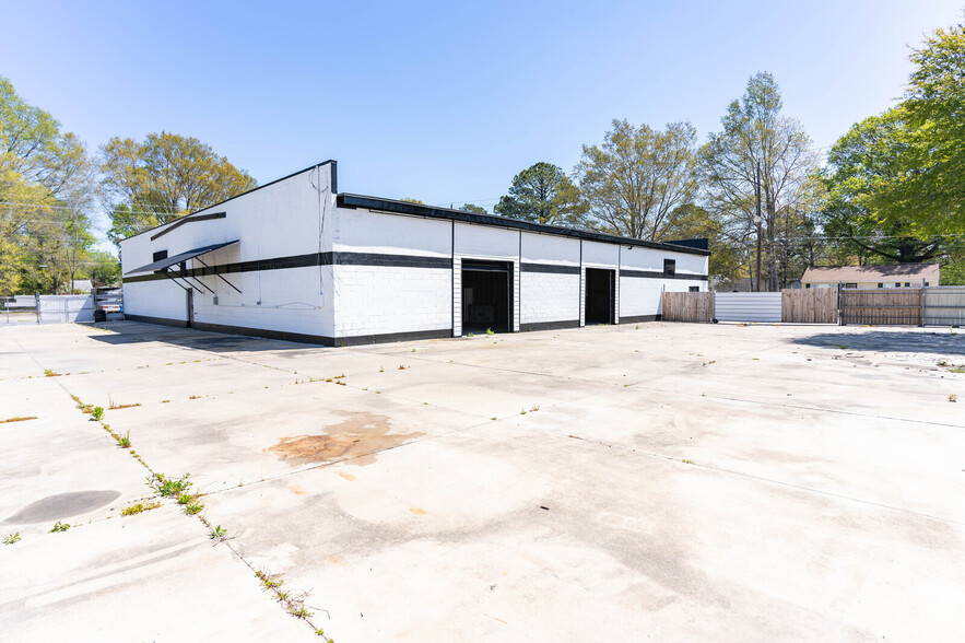 105 N Sharpe St, Selma, NC for sale - Building Photo - Image 3 of 18