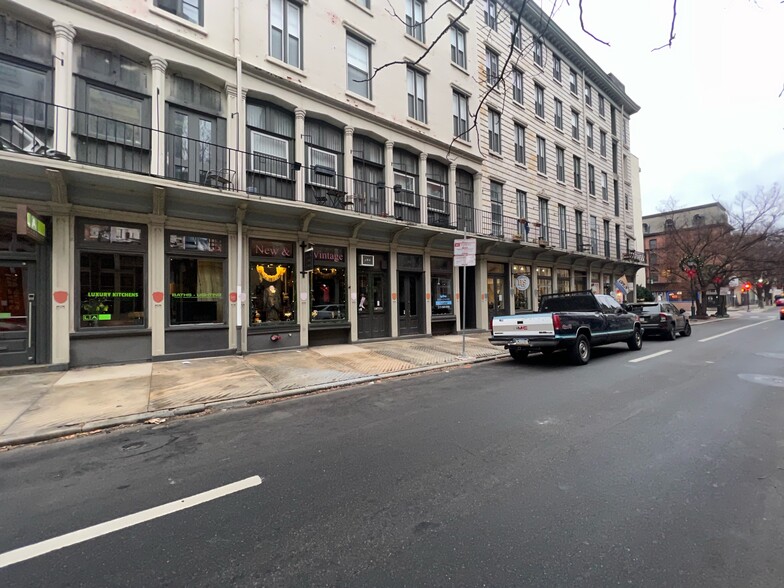 304 Arch St, Philadelphia, PA for rent - Building Photo - Image 2 of 13