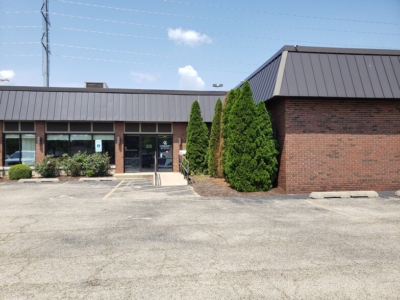 1402 Columbus St, Ottawa, IL for rent - Building Photo - Image 2 of 5