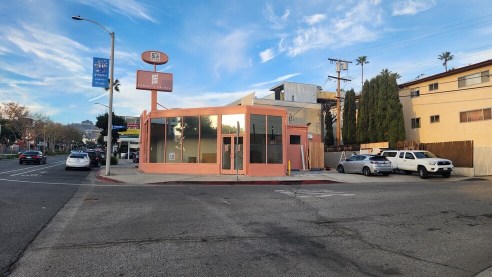 1000 N Fairfax Ave, West Hollywood, CA for sale - Building Photo - Image 1 of 10