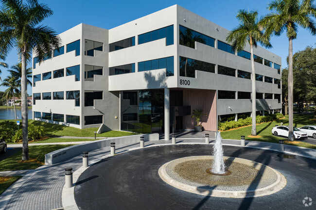 More details for 8100 Oak Ln, Miami Lakes, FL - Office for Rent