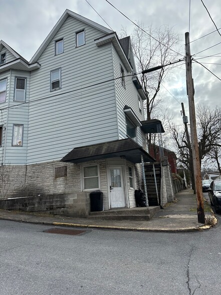 169 N Grant St, Shamokin, PA for sale - Building Photo - Image 1 of 26