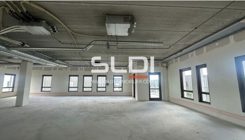 Office in Genas for sale - Interior Photo - Image 2 of 12