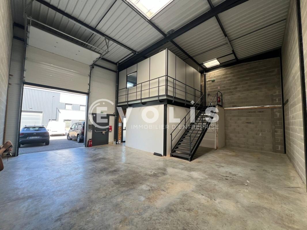662 Rue Des Jonchères, Genay to rent Building Photo- Image 1 of 4