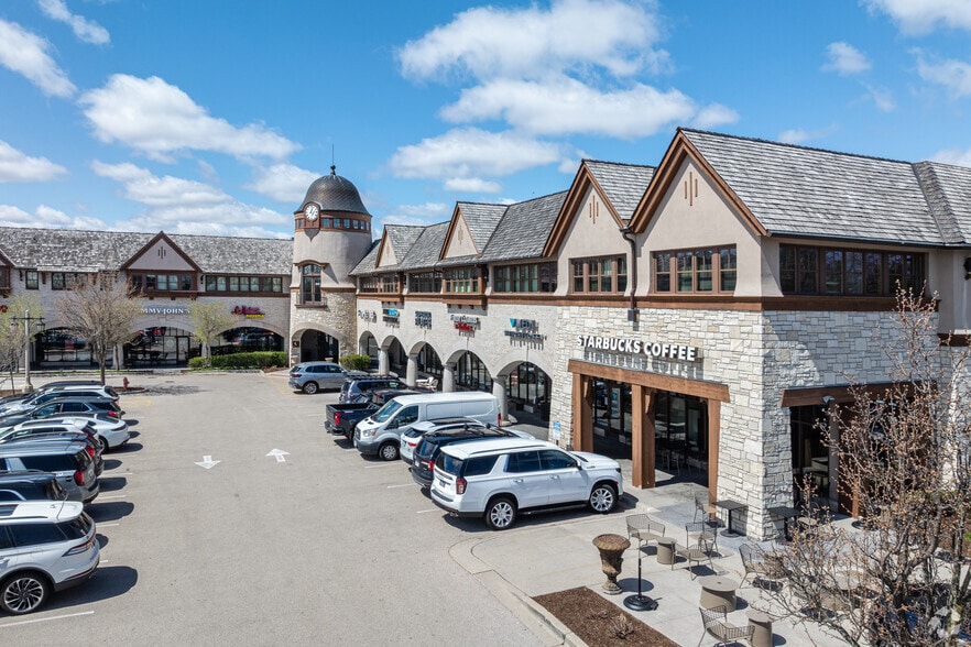 840 S Waukegan Rd, Lake Forest, IL to rent - Primary Photo - Image 1 of 9