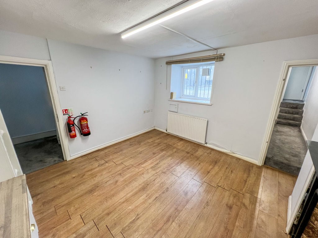 6 Hill St, Isle Of Man to rent Interior Photo- Image 1 of 6