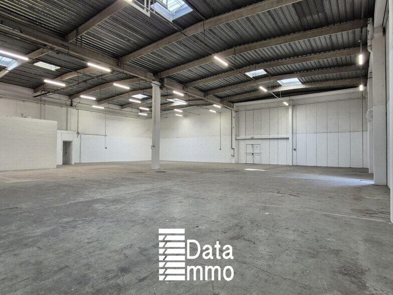 Light Industrial in Valenton to rent - Building Photo - Image 3 of 7