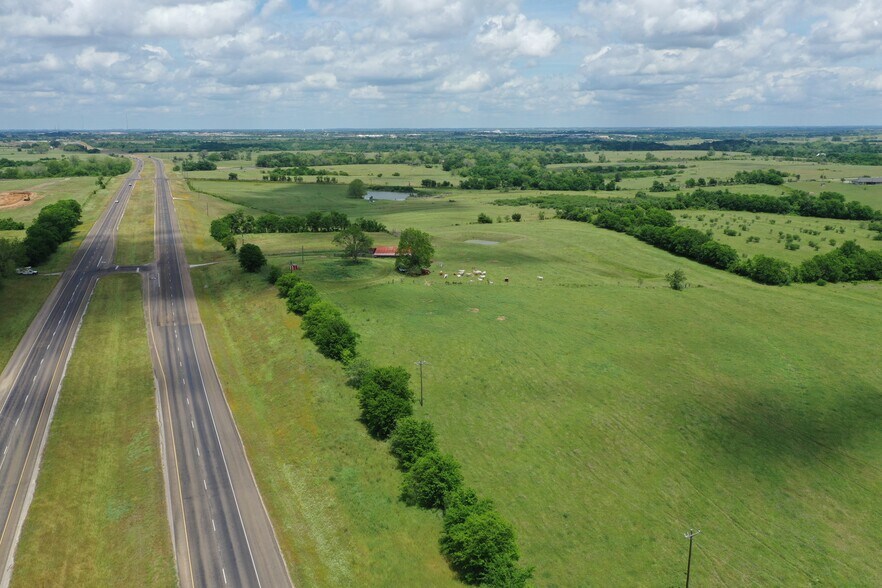 5885 State Highway 36, Brenham 77833 UK