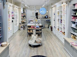 More details for 9 Rue De Brest, Lyon - Retail to Rent