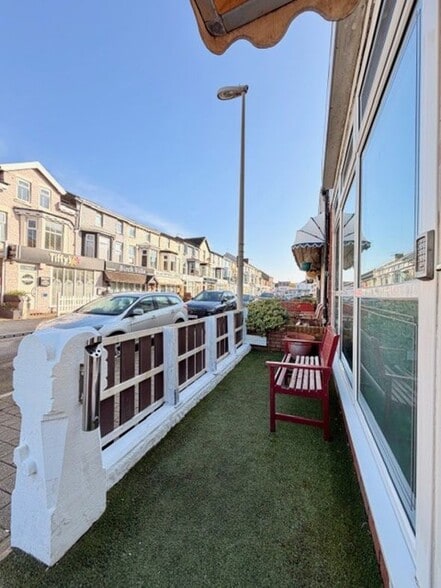 31 St. Chads Rd, Blackpool for sale - Building Photo - Image 2 of 11