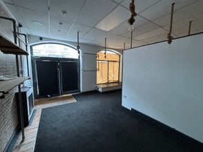 2-2A East St, Havant for sale Interior Photo- Image 1 of 4