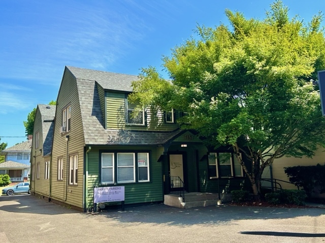 3151 NE Sandy Blvd, Portland, OR for rent - Building Photo - Image 1 of 9