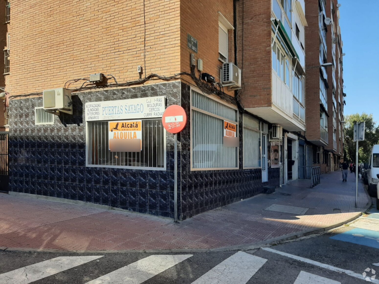 Retail in Alcalá de Henares, Madrid to rent Interior Photo- Image 1 of 3