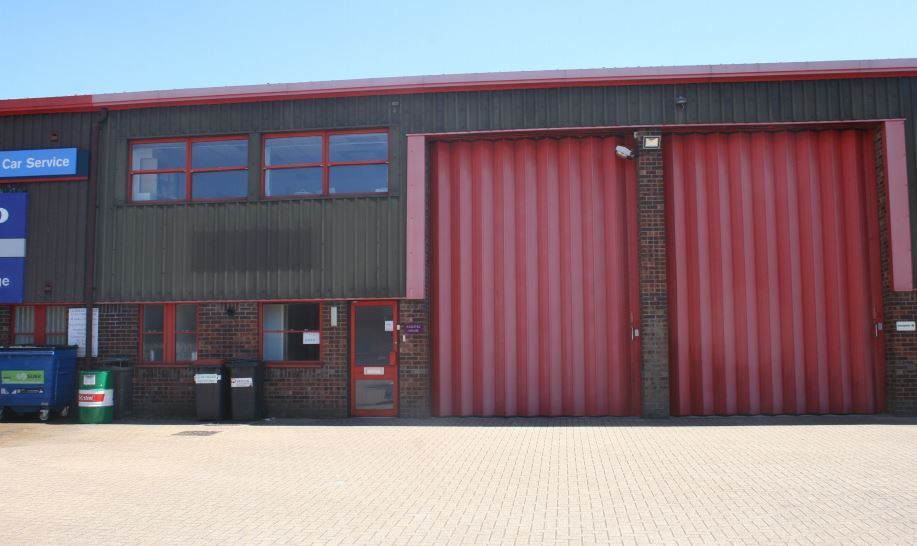 Bedford Rd, Petersfield for sale Primary Photo- Image 1 of 1