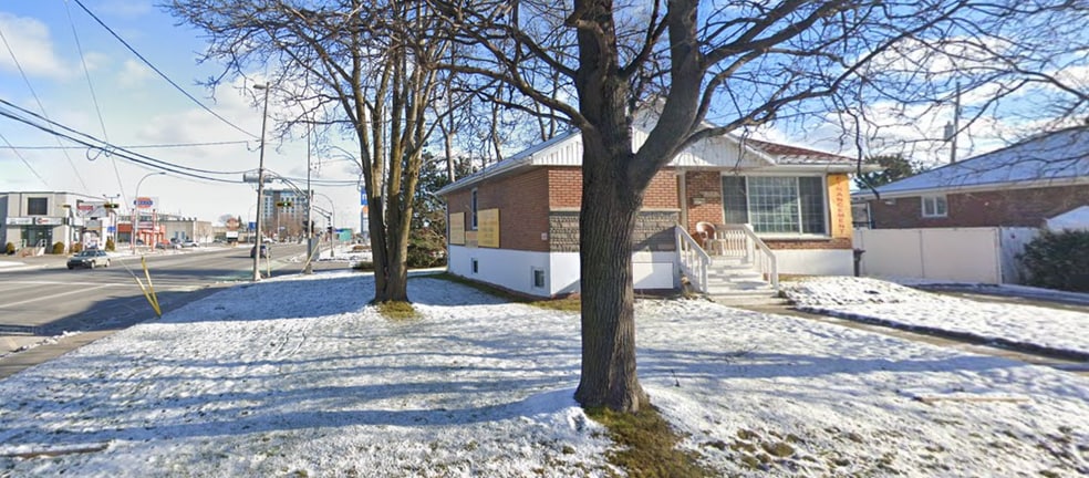 1685 Av Lacroix, Laval, QC to rent - Building Photo - Image 1 of 1