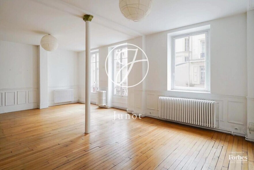 Office in Paris for sale - Interior Photo - Image 3 of 16