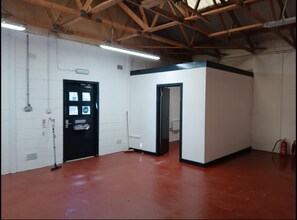 1A-1C Dunkeld Rd, Aberfeldy to rent Interior Photo- Image 1 of 2