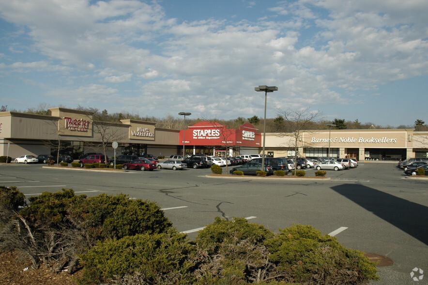 444 Broadway, Saugus, MA for sale - Building Photo - Image 1 of 1