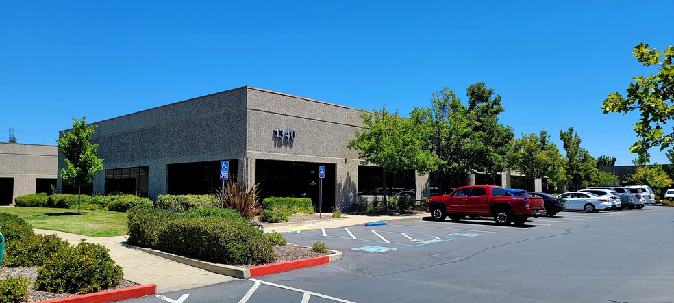 1340 Blue Oaks Blvd, Roseville, CA for rent - Building Photo - Image 1 of 3