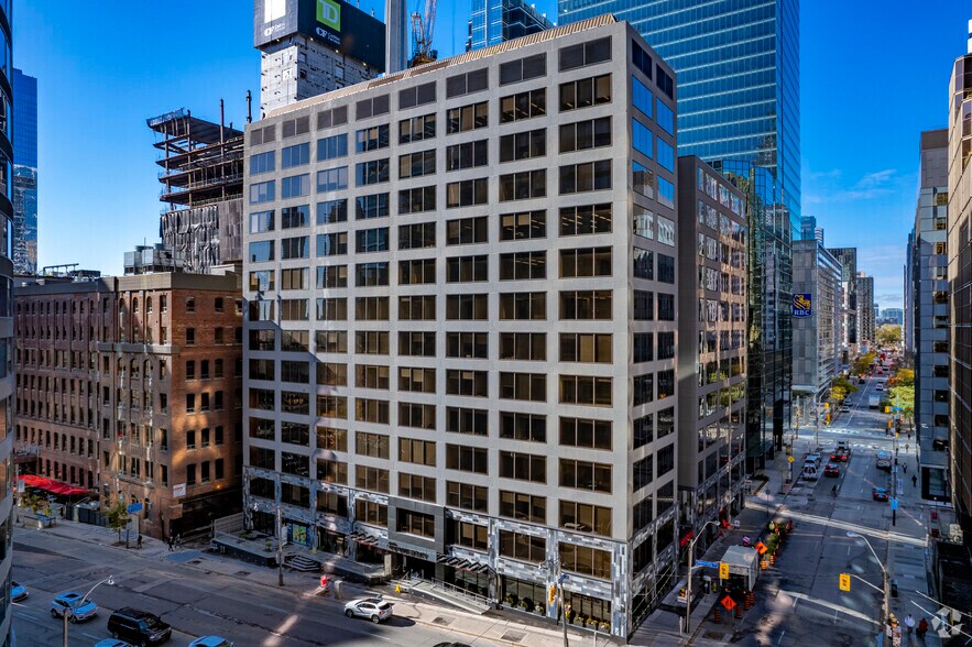 40 University Ave, Toronto M5J 1T1 UK