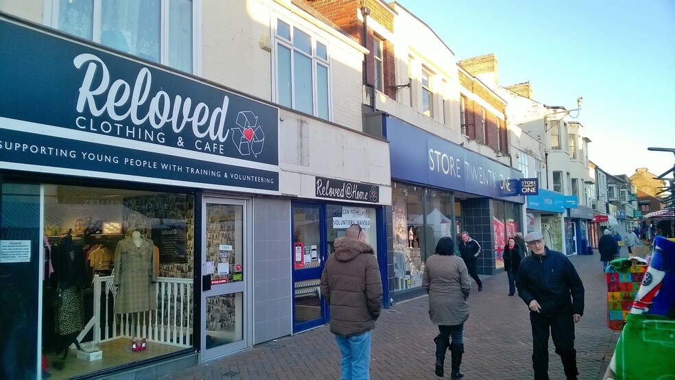 17 High St, Redcar for sale - Primary Photo - Image 1 of 1