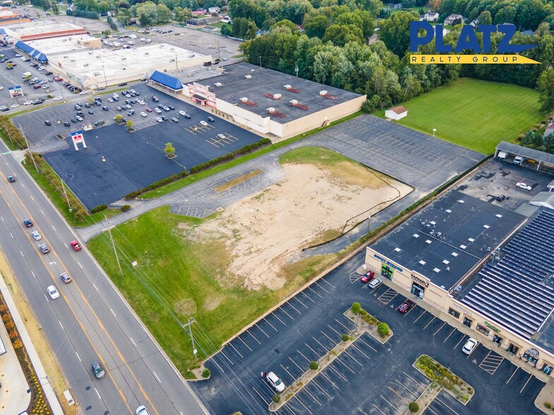 565 Boardman Canfield Rd, Boardman, OH for sale - Building Photo - Image 1 of 8