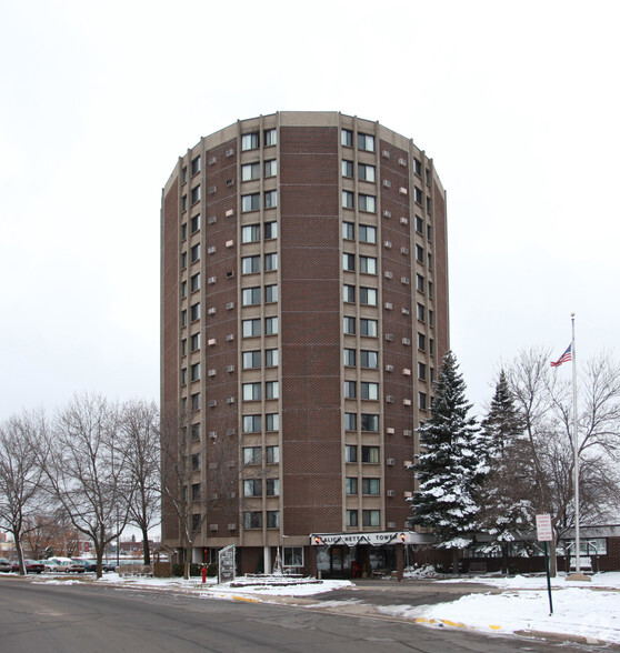 550 N 3rd Ave, Virginia, MN for sale - Building Photo - Image 1 of 10