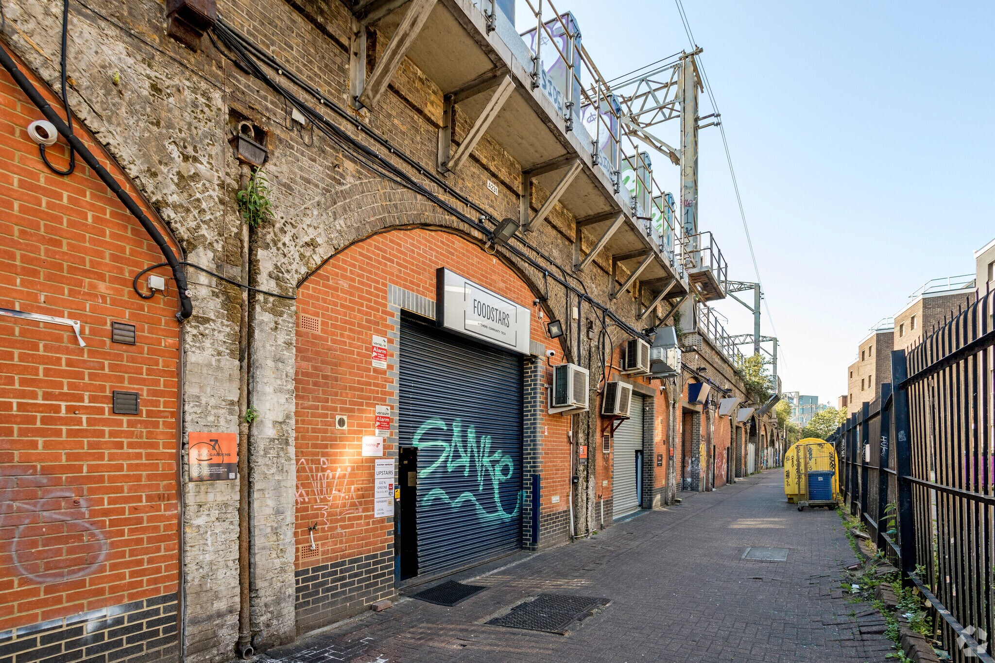 Gales Gdns, London for sale Primary Photo- Image 1 of 1