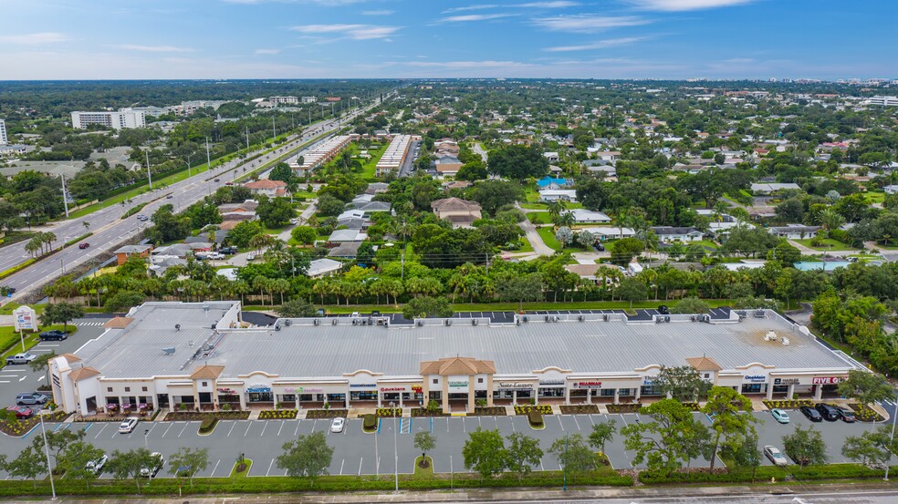 1410 Pine Ridge Rd, Naples, FL for rent - Building Photo - Image 3 of 3