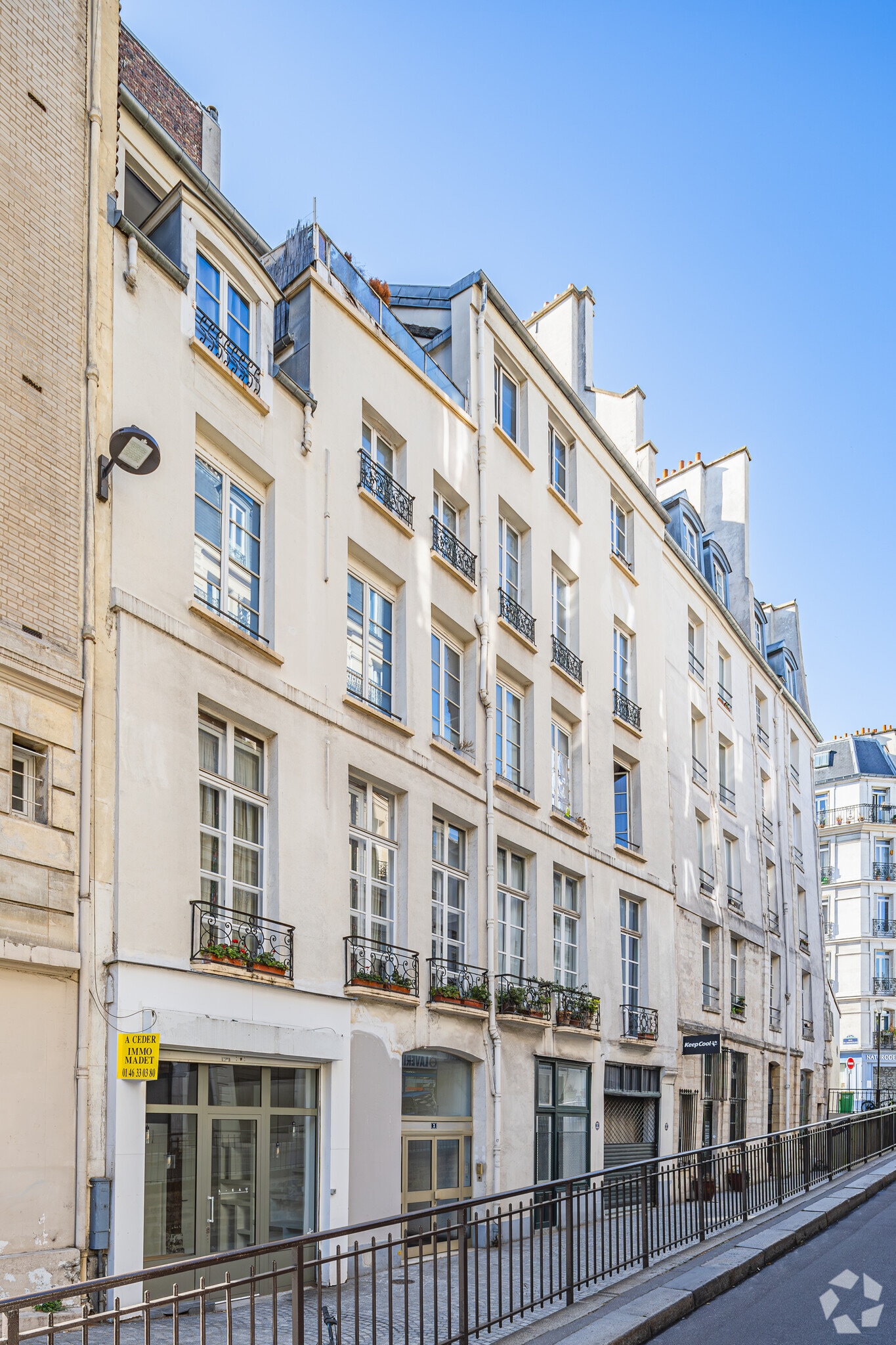 Build-to-Rent in Paris for sale Primary Photo- Image 1 of 5