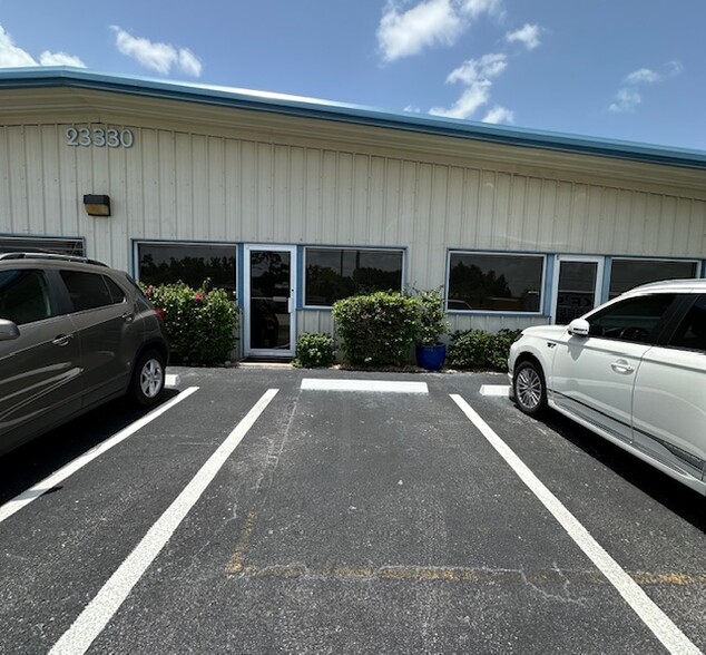 23330 Harborview Rd, Port Charlotte, FL for sale - Building Photo - Image 1 of 63