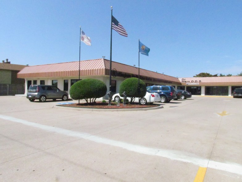 502 NW Sheridan Rd, Lawton, OK for rent - Building Photo - Image 1 of 4