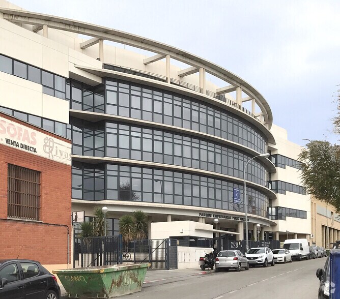 Office in Madrid, Madrid for sale - Building Photo - Image 2 of 3