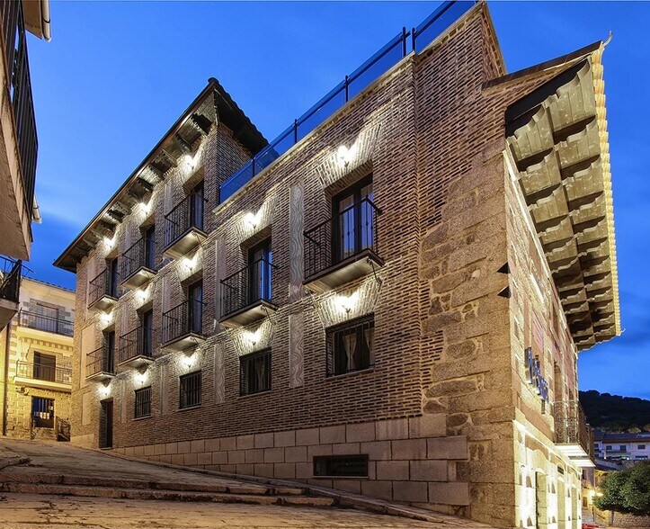 Hospitality in El Hoyo de Pinares, Ávila for sale - Interior Photo - Image 3 of 30