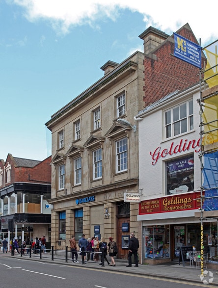 109-111 High St, Bedford to rent - Building Photo - Image 2 of 4