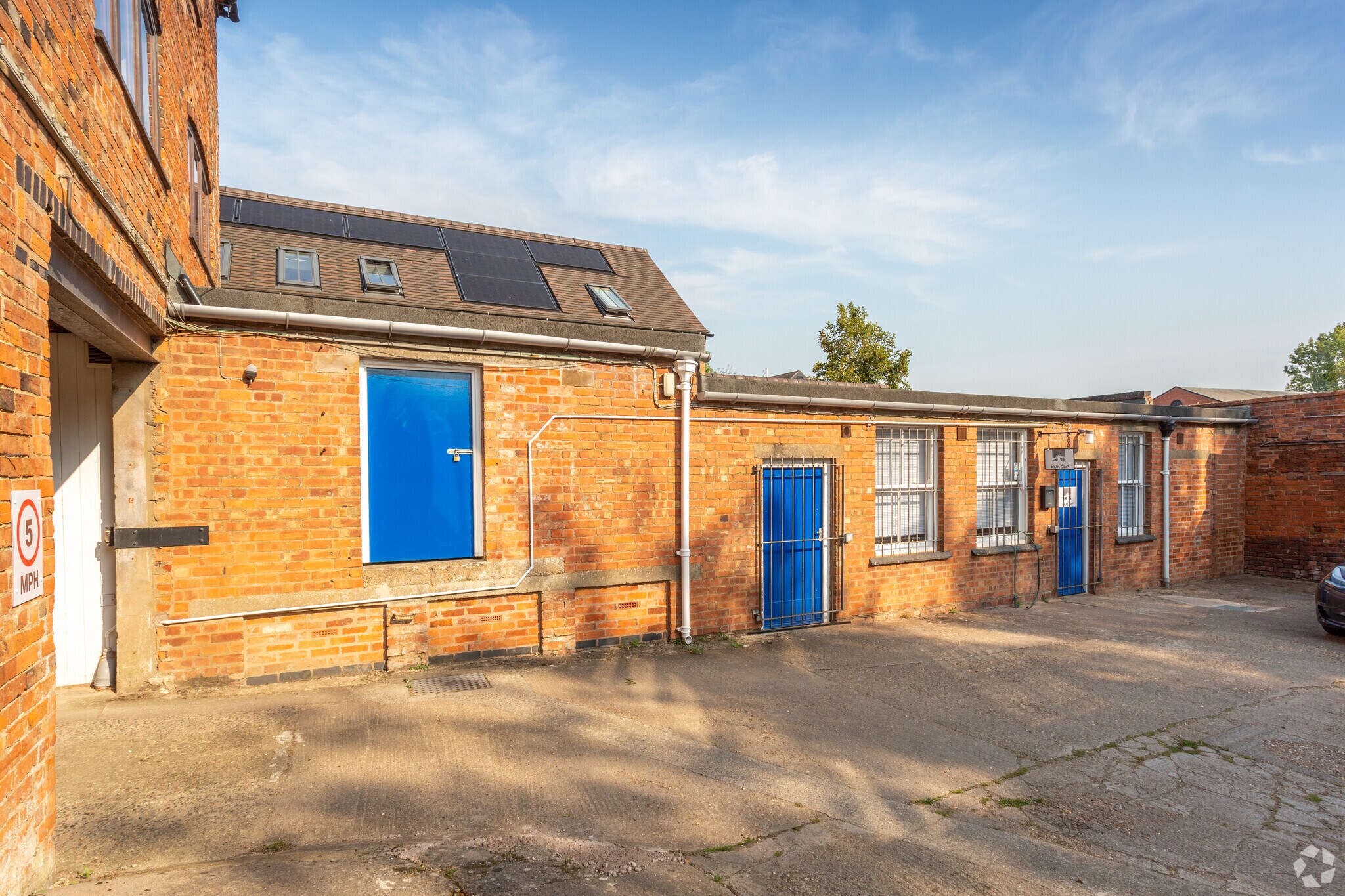 19 High St, Pershore for sale Primary Photo- Image 1 of 1