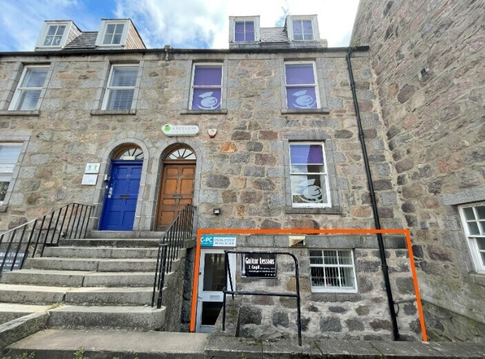 39 Dee St, Aberdeen to rent Building Photo- Image 1 of 2