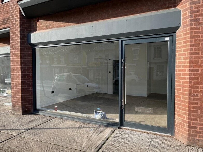 26 North Station Rd, Colchester to rent - Building Photo - Image 1 of 1