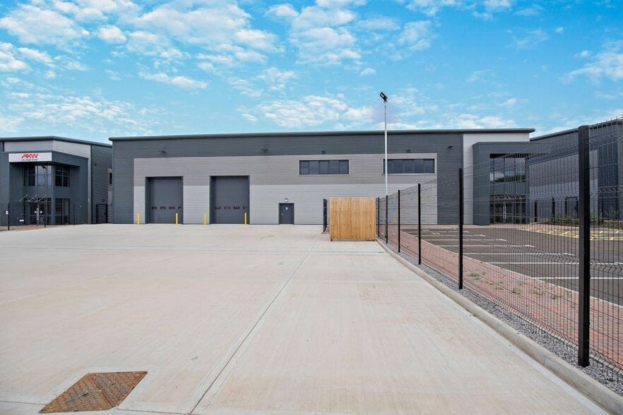 Pochin Way, Middlewich to rent - Building Photo - Image 2 of 16