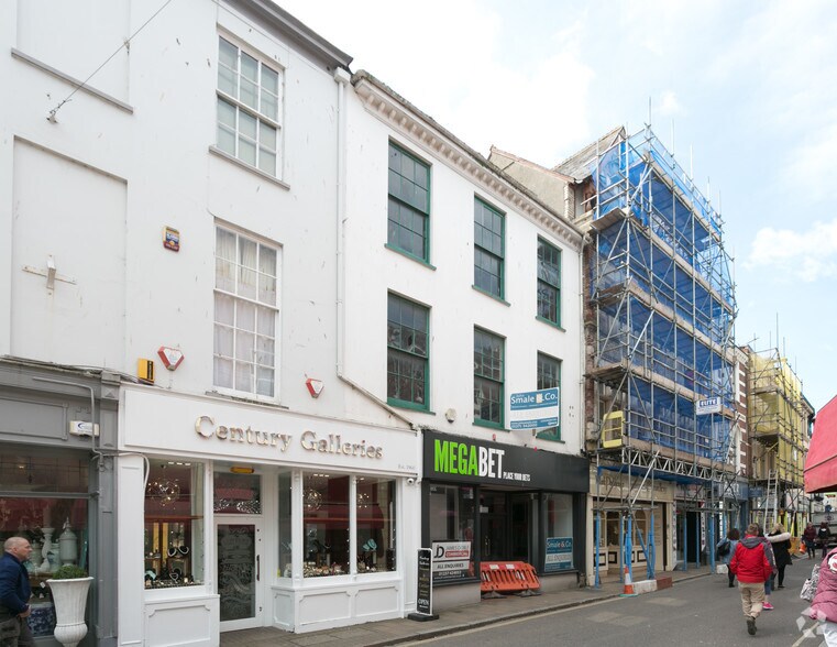 107 High St, Barnstaple for sale - Primary Photo - Image 1 of 1