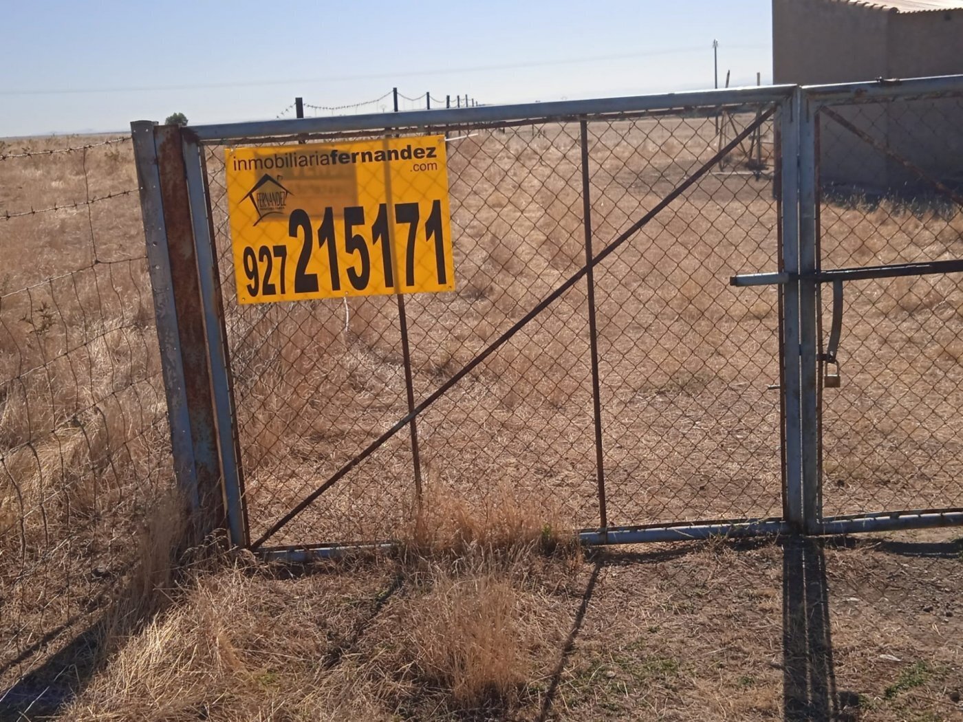 Land in Sierra de Fuentes, Cáceres for sale Primary Photo- Image 1 of 4