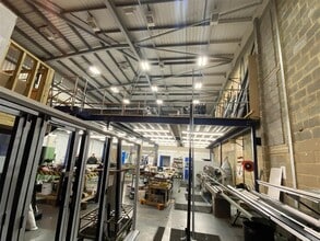 Tribune Dr, Sittingbourne to rent Interior Photo- Image 1 of 9